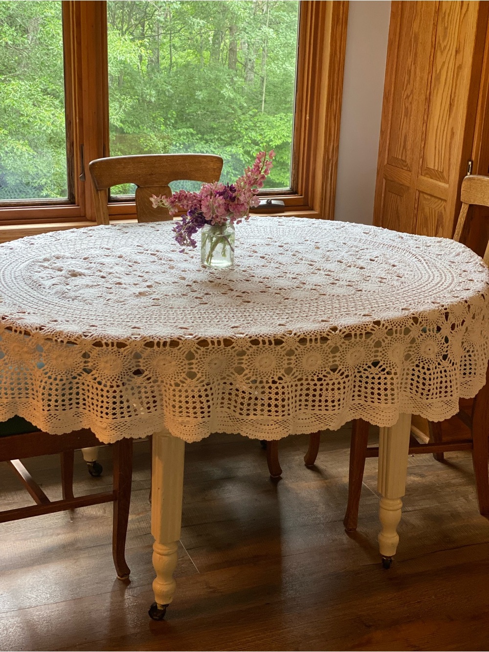 Beautiful Vintage Handmade Crochet Oval Tablecloth - White